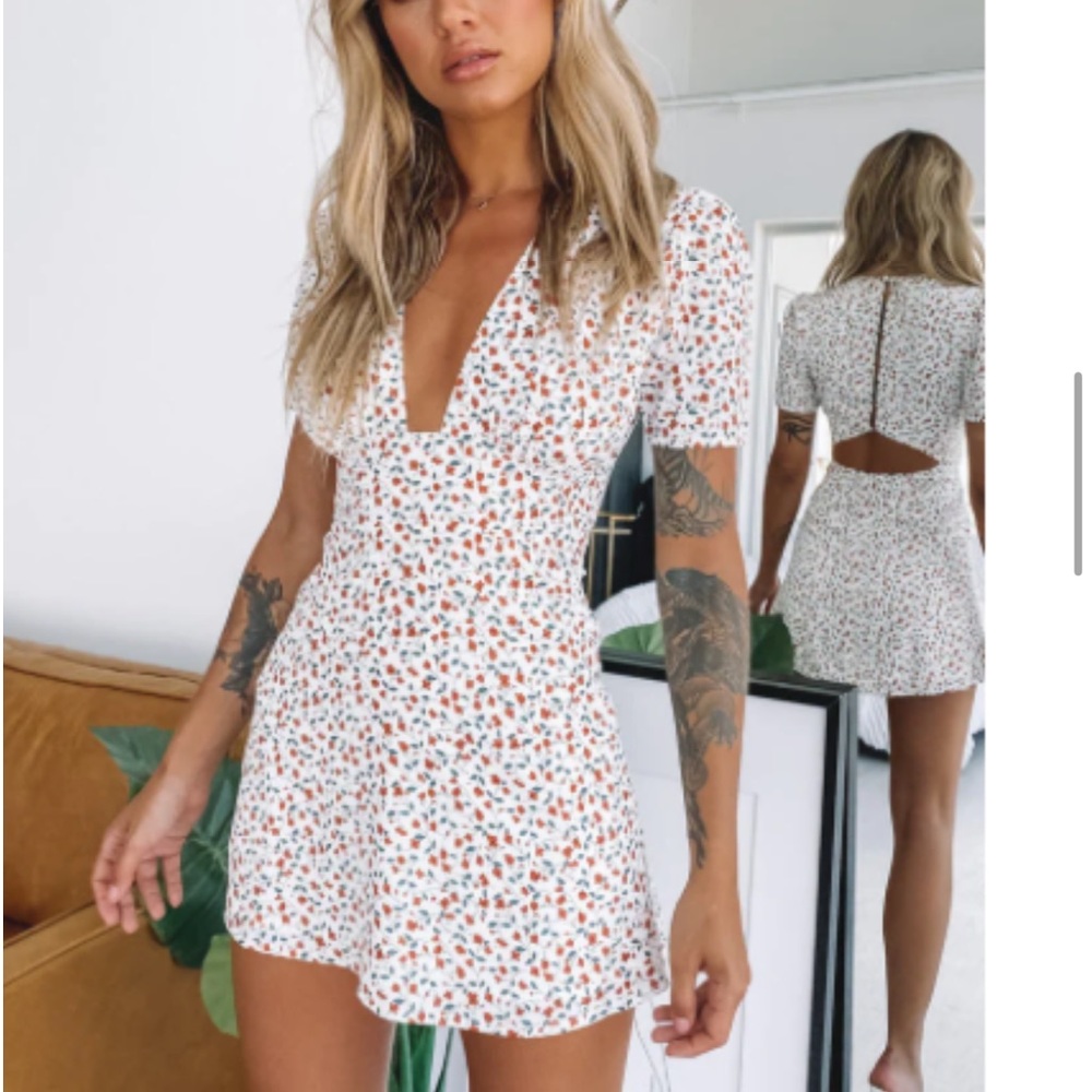 Beginning Boutique, Glow Girl Dress White and Orange Floral, Size M